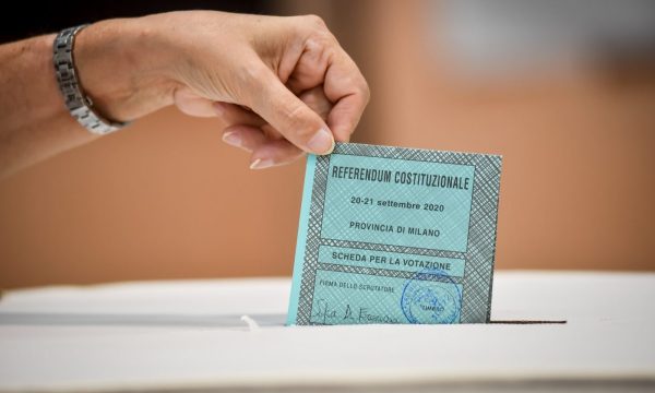 Referendum, Simeri Crichi chiude il primo giorno con l’affluenza al 27,11%